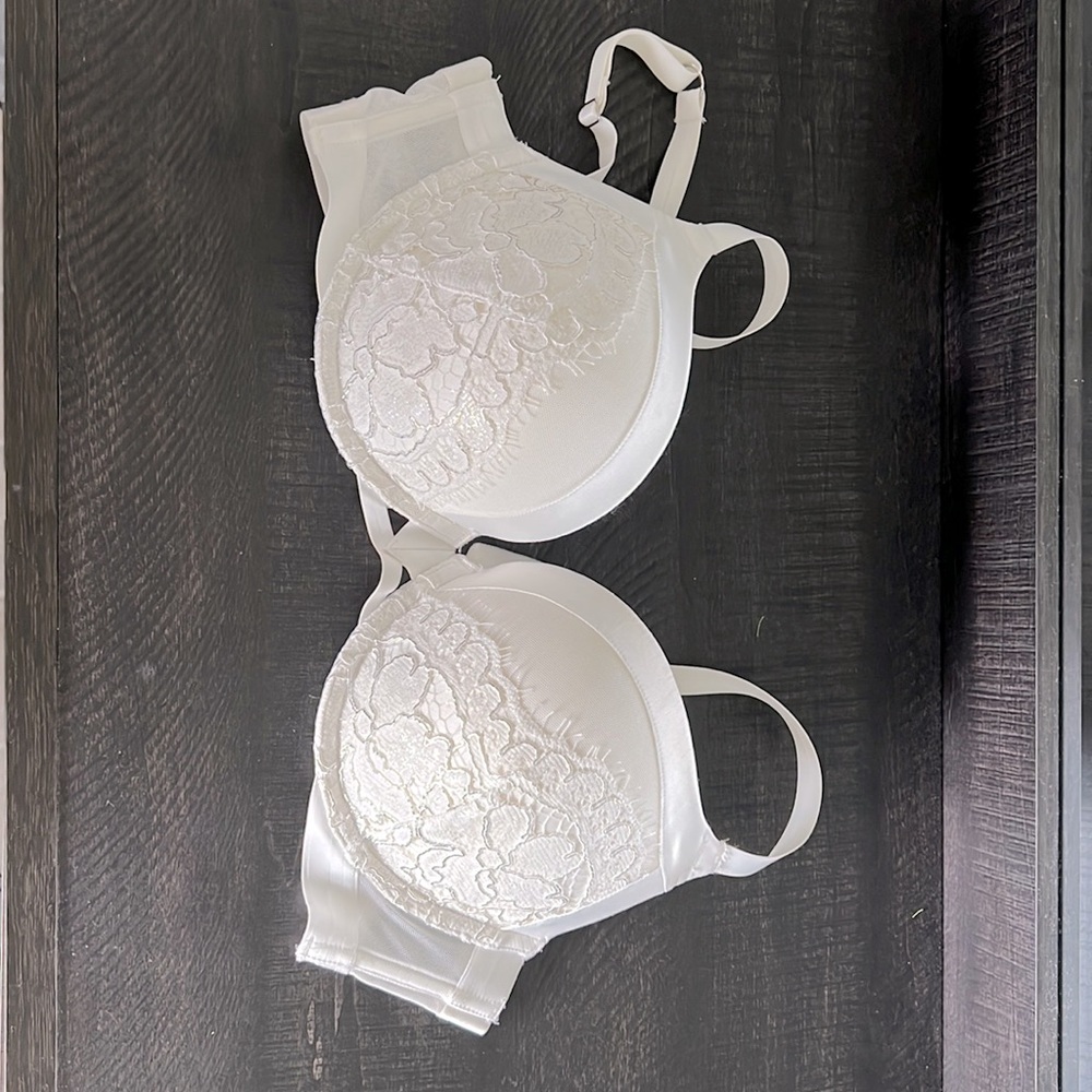 32DD Victoria Secret White Push-up Bra